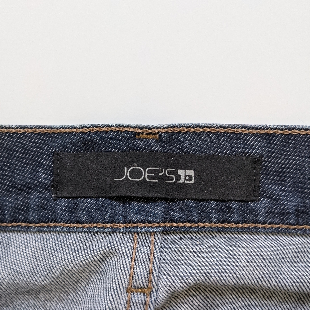 Joe's Straight and Narrow Jeans - Picture 5 of 5
